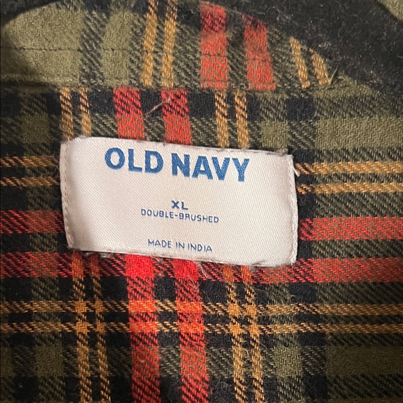 Old Navy Men's Olive Green and Red Plaid Button-Down Shirt - Picture 2 of 3